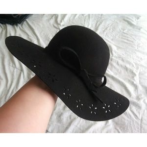 Black Wool Hat